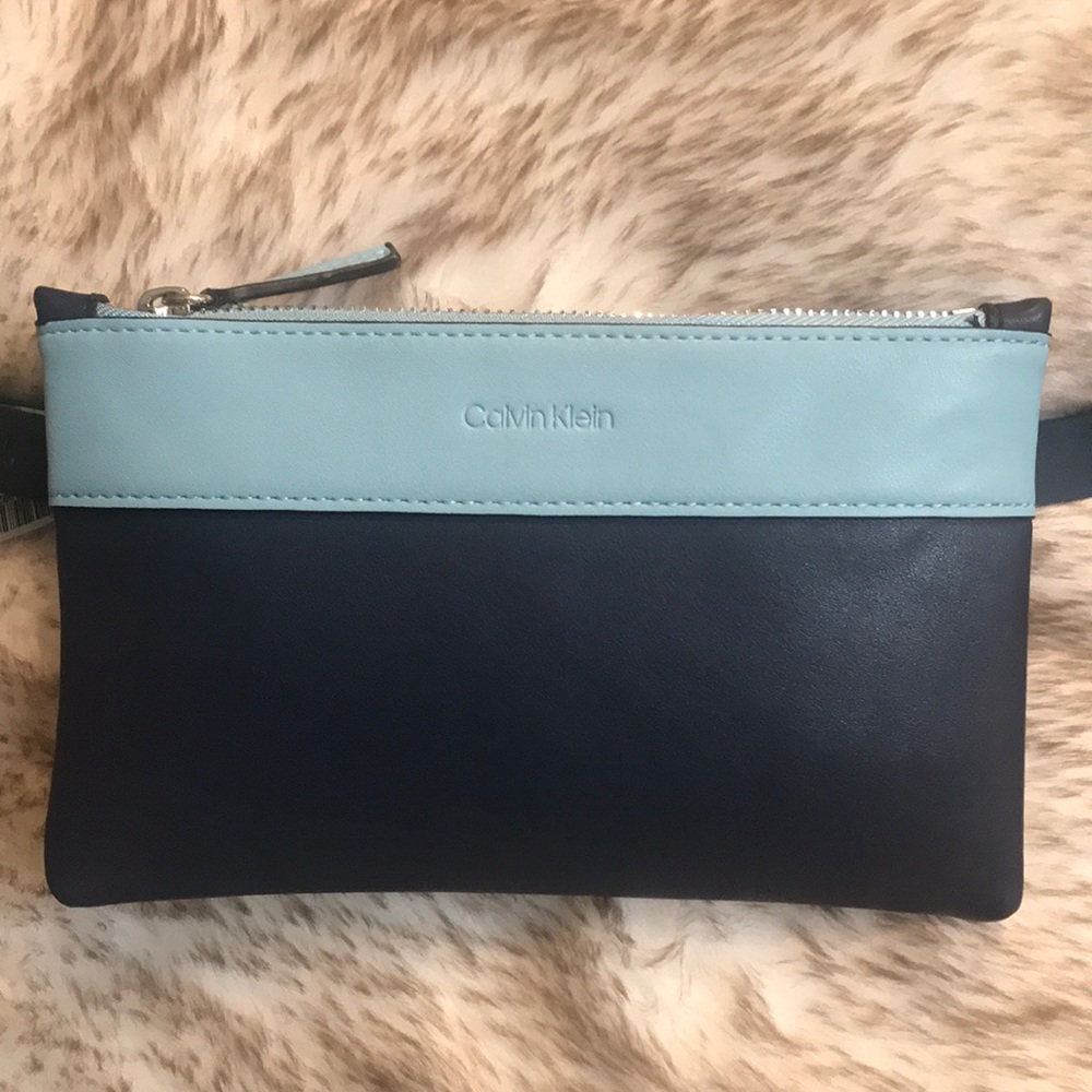 🆕 Calvin Klein Leather Waist Belt Bag- Navy